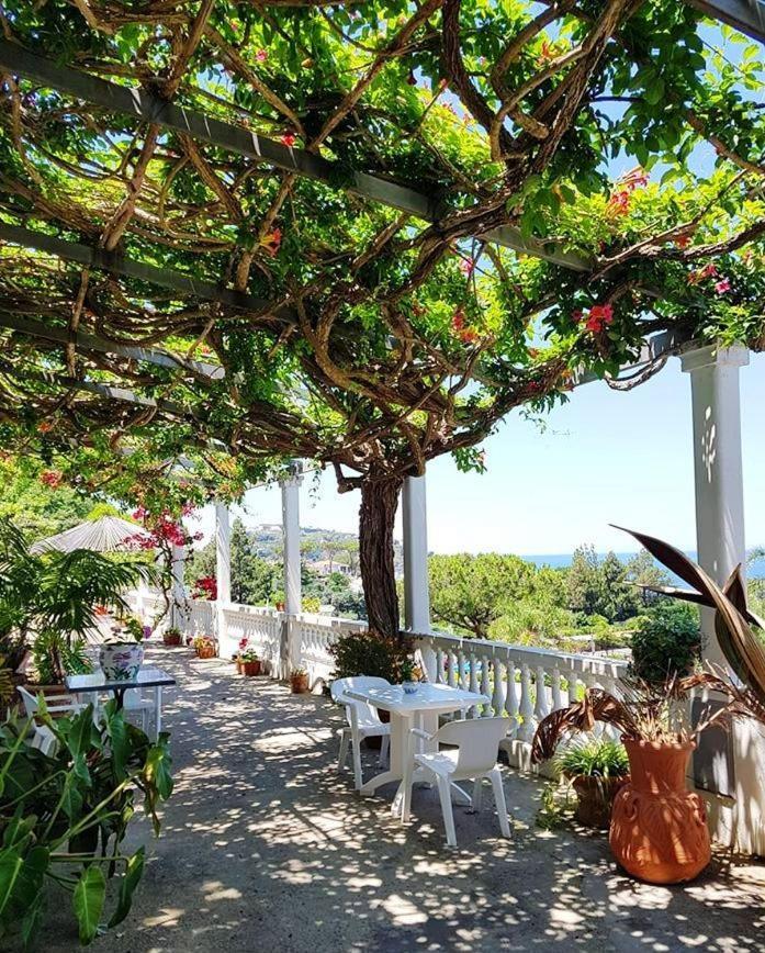 Hotel Parco Conte Casamicciola Terme Eksteriør bilde